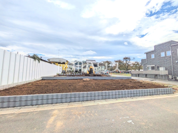 外観 【東村山市多摩湖町1丁目】
マイカーを2台所有されているご家庭に嬉しいカースペース2台駐車可(車種による) 外観 【東村山市多摩湖町1丁目】
マイカーを2台所有されているご家庭に嬉しいカースペース2台駐車可(車種による)