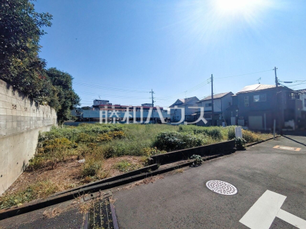 現場風景 見学はしたいけど、なかなか時間が取れない・・・そんな方に出勤前や仕事終わりにマイホームを見学できるサポートをいたします。 【 東久留米市氷川台1丁目】/撮影日2026/10/11