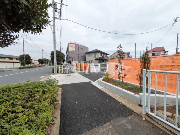 現場風景 見学はしたいけど、なかなか時間が取れない・・・そんな方に出勤前や仕事終わりにマイホームを見学できるサポートをいたします。 【東久留米市下里1丁目】 現場風景 見学はしたいけど、なかなか時間が取れない・・・そんな方に出勤前や仕事終わりにマイホームを見学できるサポートをいたします。 【東久留米市下里1丁目】