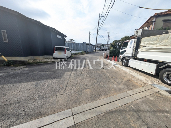 接道状況および現場風景 【春日井市桃山町2丁目】 接道状況および現場風景 【春日井市桃山町2丁目】