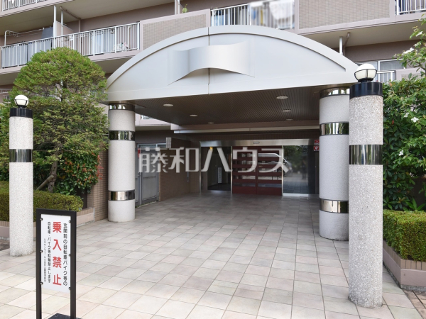 エントランス 【ルネサンヴェール小金井公園】 エントランス 【ルネサンヴェール小金井公園】